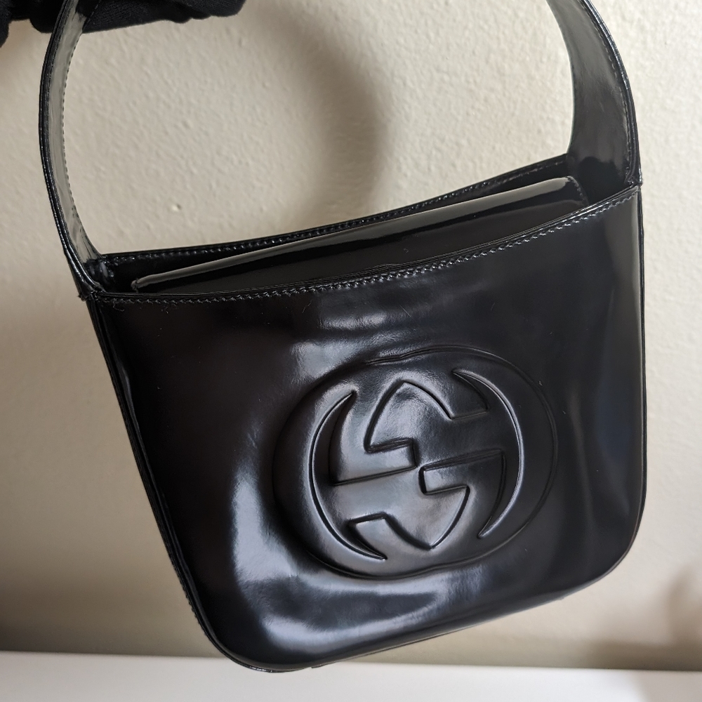 Gucci Mini Shoulder Bag in Black Patent Leather with matching wallet.